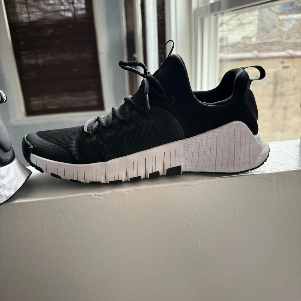 Nike Dual-Tone Athletic Shoes - Picture 3 of 7